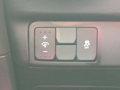 Used 2018 Kia Soul FWD image 25