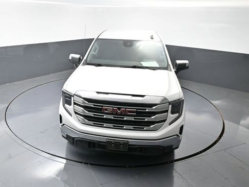 Used 2022 GMC Sierra 1500 SLE image 18