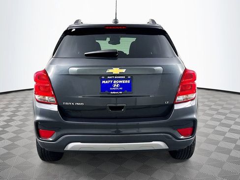 Used 2018 Chevrolet Trax LT w/ LT Convenience Package image 6
