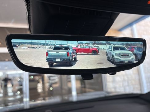 New 2026 Chevrolet Equinox LT w/ Convenience Package II image 21