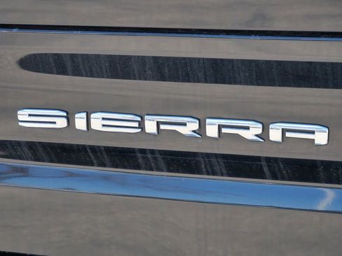 Used 2020 GMC Sierra 1500 AT4 w/ AT4 Premium Package AWD/4WD image 11