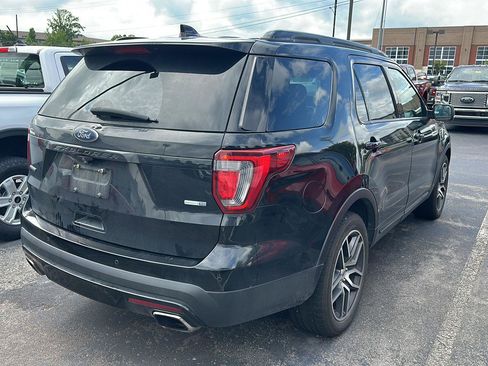 Used 2017 Ford Explorer Sport w/ Equipment Group 401A AWD/4WD image 3