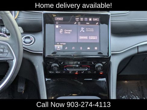 Used 2025 Jeep Grand Cherokee Altitude image 20