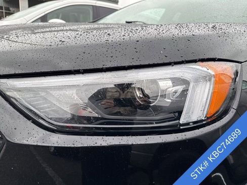 Used 2019 Ford Edge ST image 4