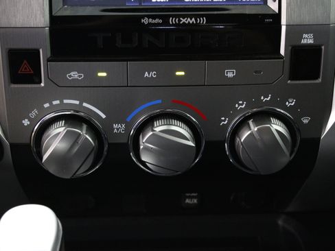 Used 2019 Toyota Tundra SR5 w/ SR5 Upgrade Package AWD/4WD image 20