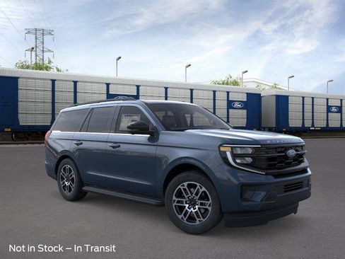New 2026 Ford Expedition Active RWD image 7