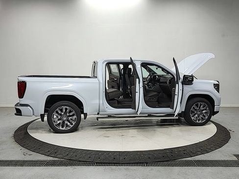 New 2026 GMC Sierra 1500 Denali AWD/4WD image 16