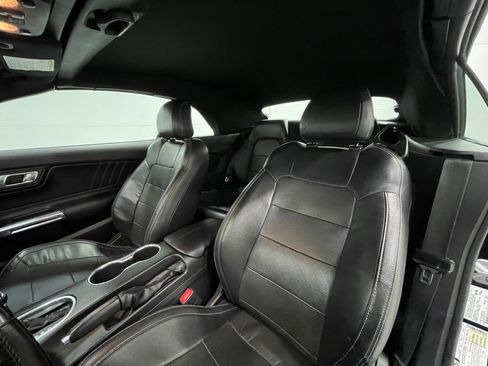 Used 2019 Ford Mustang Premium RWD image 12