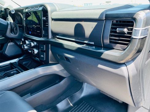 Used 2024 Ford F250 Lariat w/ Sport Appearance Package AWD/4WD image 17