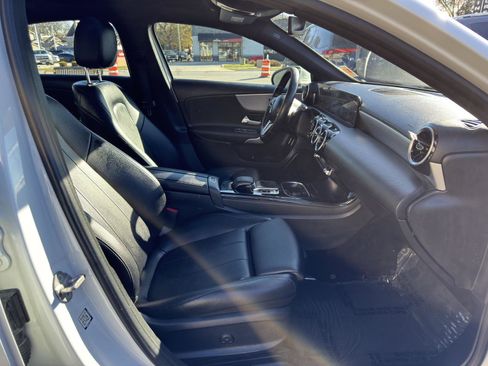 Used 2020 Mercedes-Benz A 220 4MATIC w/ Premium Package image 35