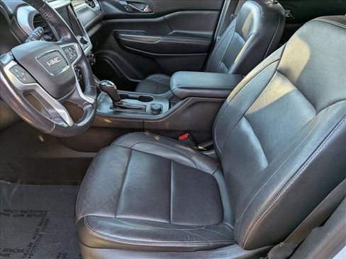 Used 2018 GMC Acadia SLT image 16