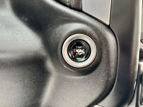 Used 2021 GMC Sierra 2500 SLE w/ SLE Value Package; image 31