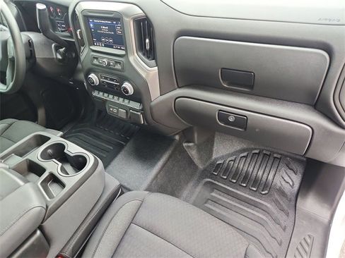 Used 2024 GMC Sierra 1500 Pro w/ Convenience Package image 24