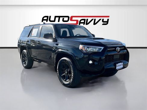 Used 2023 Toyota 4Runner SR5 image 1