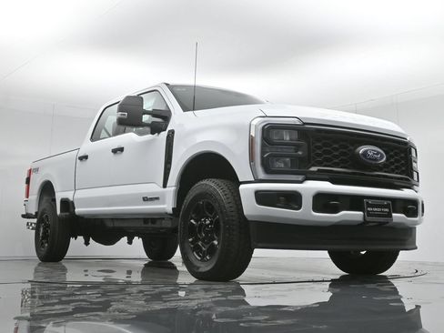 Used 2024 Ford F250 XL w/ STX Appearance Package AWD/4WD image 53