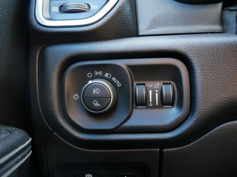 Used 2019 RAM 1500 Laramie image 21