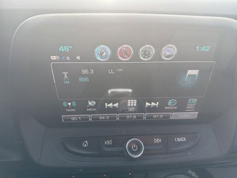 Used 2017 Chevrolet Camaro LT w/ Technology Package image 22