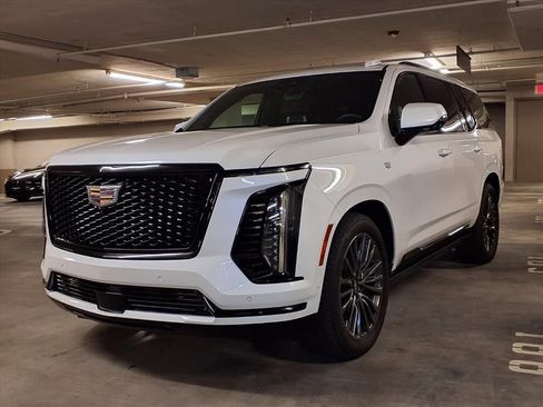 Certified 2025 Cadillac Escalade Sport Platinum image 1