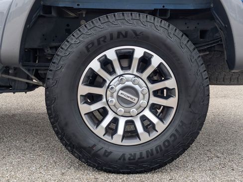 Certified 2022 Ford F250 Lariat w/ Lariat Value Package image 25