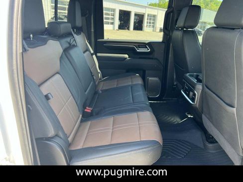 Used 2025 Chevrolet Silverado 2500 High Country w/ High Country Premium Package image 15