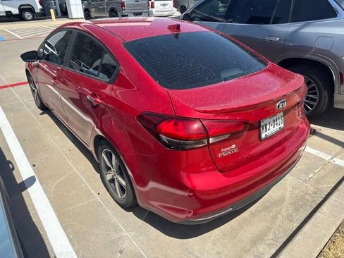Used 2018 Kia Forte S w/ S Technology Plus Package FWD image 5