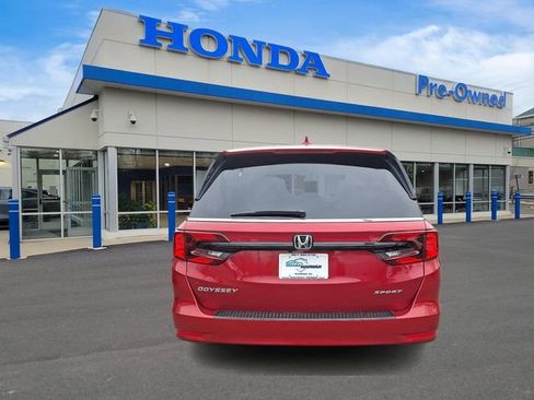 Used 2023 Honda Odyssey Sport image 5