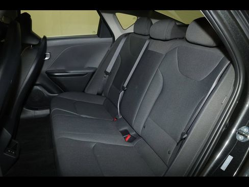 Used 2025 Kia K4 FWD image 27