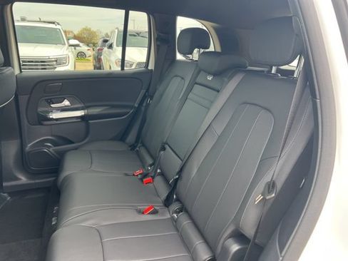 New 2026 Mercedes-Benz GLB 250 4MATIC image 8