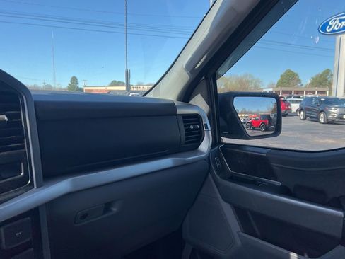 Used 2022 Ford F150 XLT w/ Equipment Group 302A High image 16