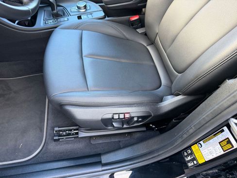 Certified 2022 BMW X1 xDrive28i w/ Convenience Package image 13