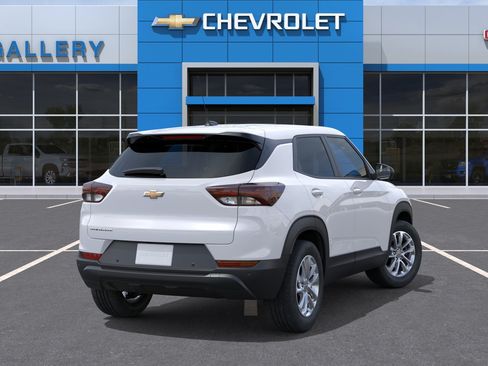New 2026 Chevrolet TrailBlazer LS w/ LS Convenience Package FWD image 4