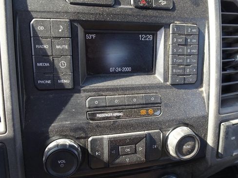 Used 2018 Ford F250 XL w/ Power Equipment Group image 27