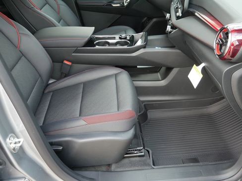 New 2026 Chevrolet Equinox RS w/ LPO, Floor Liner Package image 19