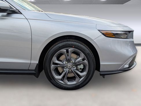 New 2025 Honda Accord EX-L image 12