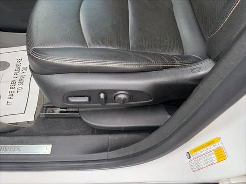Used 2019 Chevrolet Equinox Premier AWD/4WD image 11