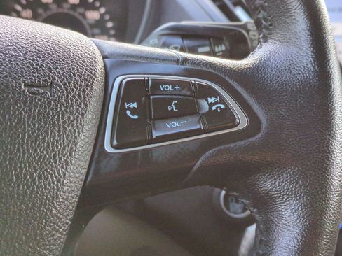 Used 2019 Ford Escape Titanium w/ U9j03 - Titanium Tow Package image 27