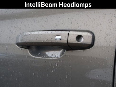 Used 2017 Chevrolet Tahoe LT w/ LT Signature Package image 27