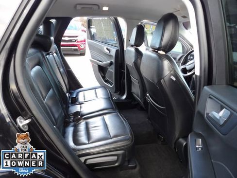 Certified 2021 Ford Escape SE w/ SE Sport Appearance Package image 34