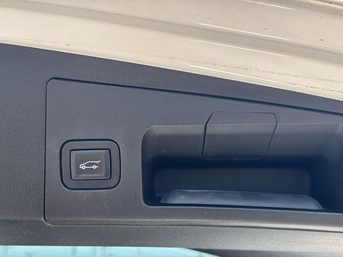 Used 2019 Cadillac XT5 Luxury FWD image 29