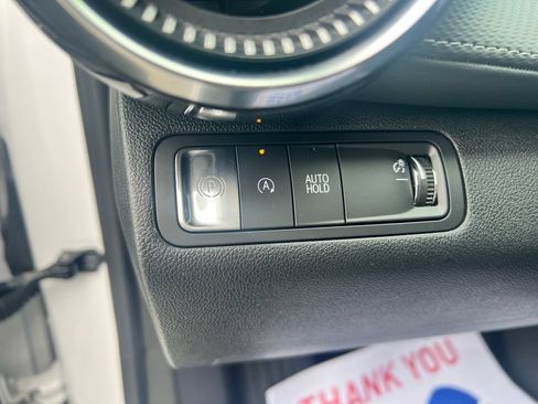 Used 2025 Chevrolet Equinox LT FWD image 16