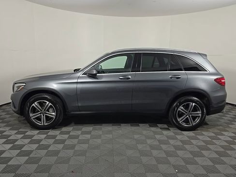 Used 2019 Mercedes-Benz GLC 300 4MATIC image 2