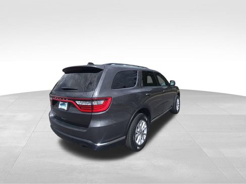 Used 2024 Dodge Durango SXT w/ 3rd Row Seating Group AWD/4WD image 11