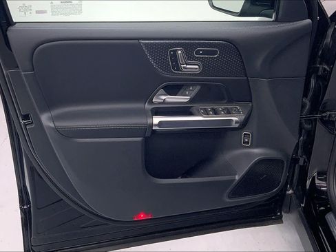 Used 2026 Mercedes-Benz GLB 250 image 19
