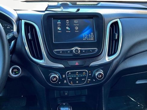 Used 2018 Chevrolet Equinox LT w/ LPO, Blackout Package image 6