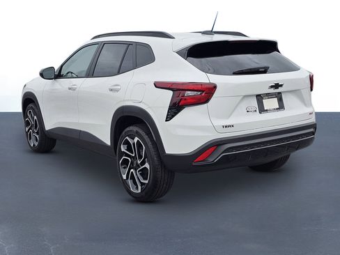 New 2026 Chevrolet Trax RS w/ Driver Confidence Package FWD image 7