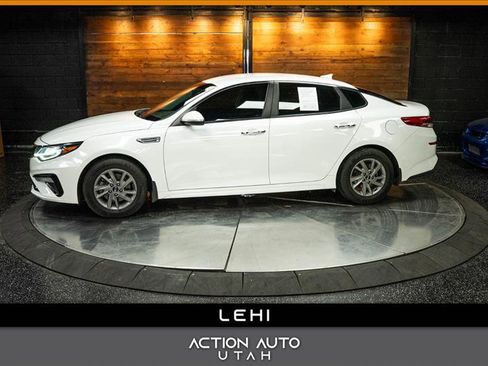 Used 2020 Kia Optima LX image 1