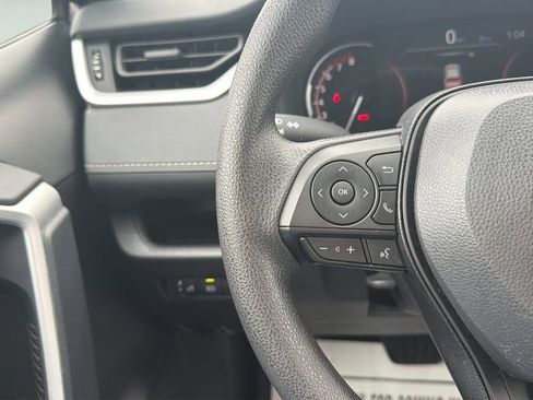 Used 2025 Toyota RAV4 XLE image 34