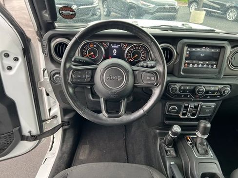 Used 2023 Jeep Wrangler Unlimited Sport AWD/4WD image 13