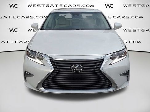 Used 2018 Lexus ES 350 w/ Premier Package FWD image 5