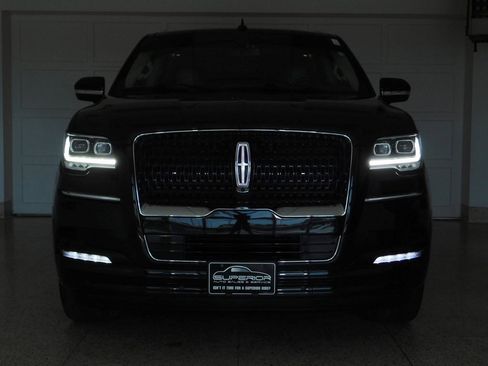 Used 2024 Lincoln Navigator L Reserve w/ Equipment Group 201A image 15